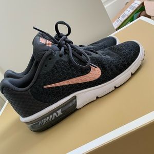 Nike Air Max Sequent 2